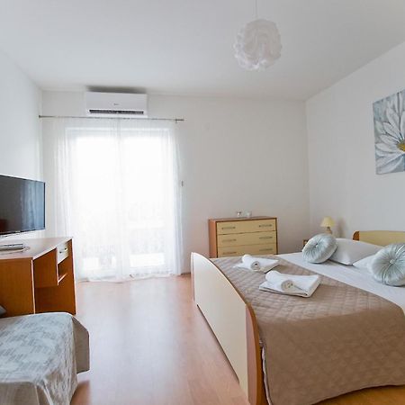 Apartments Rudi لوكفا روجوزنيكا المظهر الخارجي الصورة