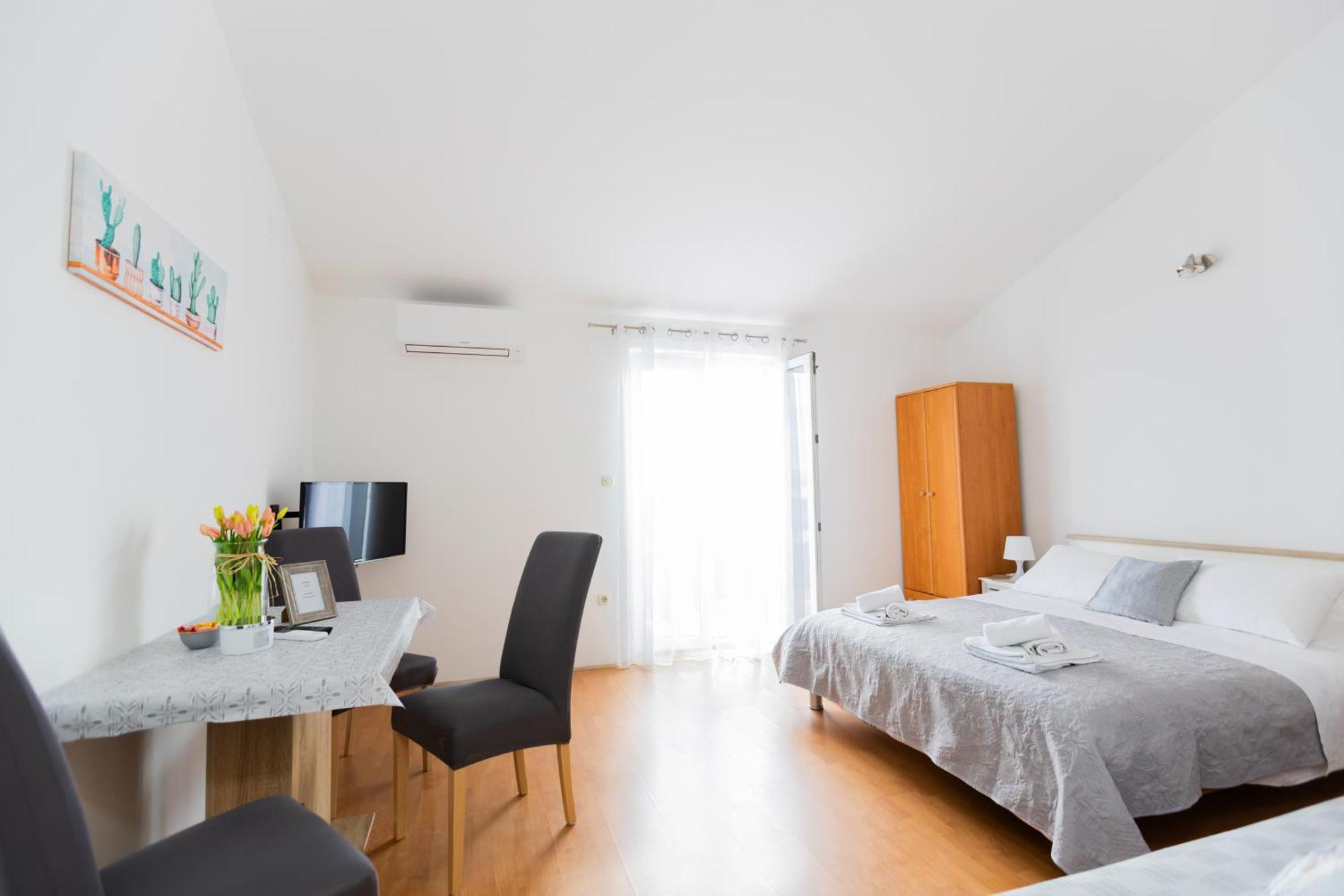 Apartments Rudi لوكفا روجوزنيكا المظهر الخارجي الصورة