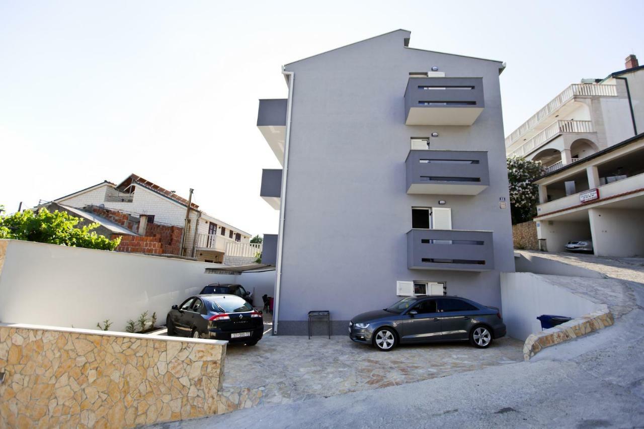 Apartments Rudi لوكفا روجوزنيكا المظهر الخارجي الصورة